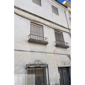 Vivienda unifamiliar entre medianeras en C/Virgen de la Cabeza